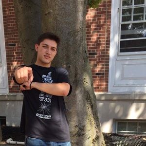 Meet your Posher, Alex